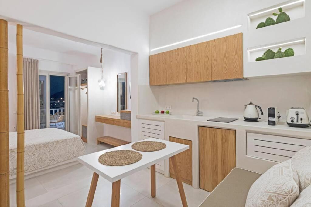 Vivere Inblue Apartment Pera Gyalos Bagian luar foto